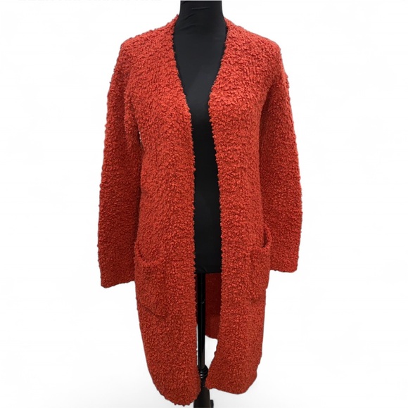 Hippie Rose Vibrant Scarlet Knit - Picture 1 of 7